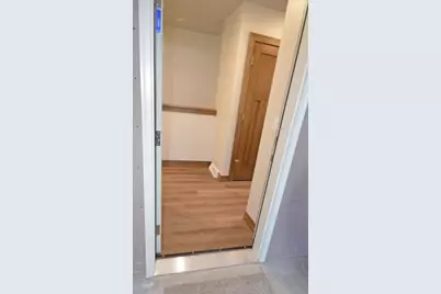 470 S Huron Road, Green Bay, WI 54311 - Photo 10