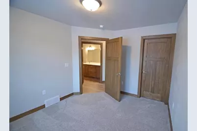 470 S Huron Road, Green Bay, WI 54311 - Photo 24
