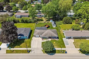 2112 S Oneida St, Green Bay, WI 54304 - Photo 32