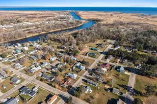 608 5th St, Oconto, WI 54153 - Photo 12