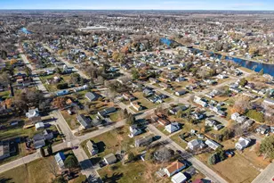 608 5th St, Oconto, WI 54153 - Photo 16