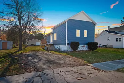 608 5th Street, Oconto, WI 54153 - Photo 1