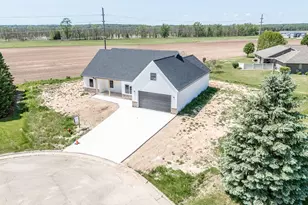 535 Pheasant Dr, New London, WI 54961 - Photo 42