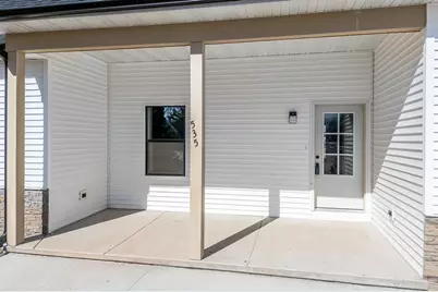 535 Pheasant Drive, New London, WI 54961 - Photo 2