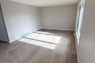 1517 Navarino St, Algoma, WI 54201 - Photo 12