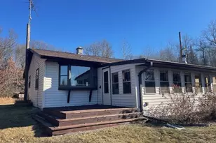 N11116 5 Star Ln, Crivitz, WI 54114 - Photo 2