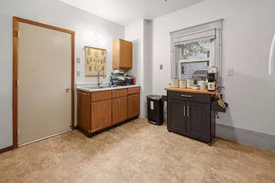 120 Bowen Street, Oshkosh, WI 54901 - Photo 6