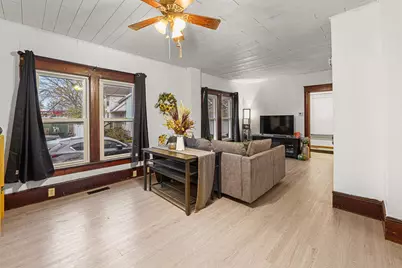 120 Bowen Street, Oshkosh, WI 54901 - Photo 2