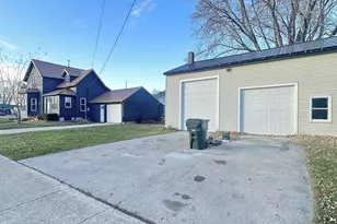 135 W Hickory St, Seymour, WI 54165 - Photo 28