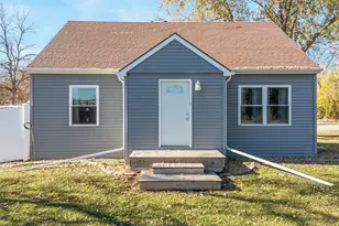 1338 Racine Rd, Menasha, WI 54952 - Photo 1