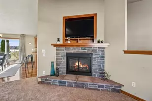 3090 Beth Dr, Green Bay, WI 54311 - Photo 8