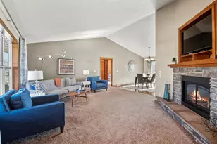 3090 Beth Dr, Green Bay, WI 54311 - Photo 6