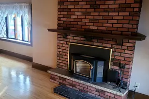 924 Grand St, Oshkosh, WI 54901 - Photo 6