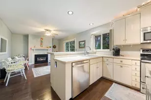 1126 S Park Ave, Neenah, WI 54956 - Photo 12