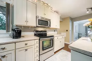 1126 S Park Ave, Neenah, WI 54956 - Photo 8