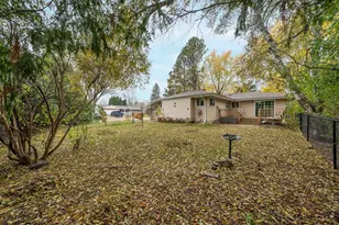 1126 S Park Ave, Neenah, WI 54956 - Photo 40