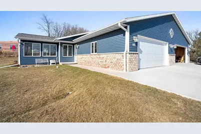 1627 Timber Trail, Shawano, WI 54166 - Photo 2