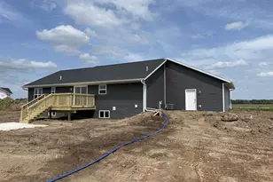 3861 Woodside Dr, Pulaski, WI 54162 - Photo 4