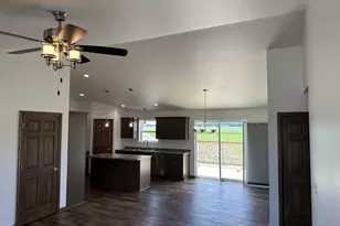 3861 Woodside Dr, Pulaski, WI 54162 - Photo 12