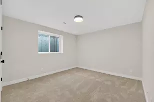 W5845 Roundstone Pl, Menasha, WI 54952 - Photo 32