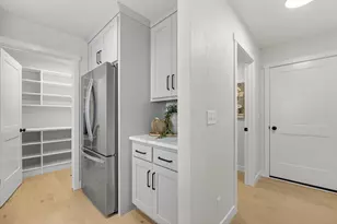 W5845 Roundstone Pl, Menasha, WI 54952 - Photo 14