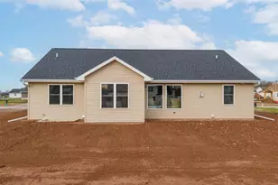 W5845 Roundstone Pl, Menasha, WI 54952 - Photo 34