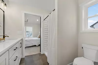 W5845 Roundstone Place, Menasha, WI 54952 - Photo 20