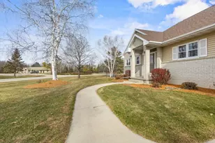 N4762 Bueno Vista Ct, Krakow, WI 54137 - Photo 8