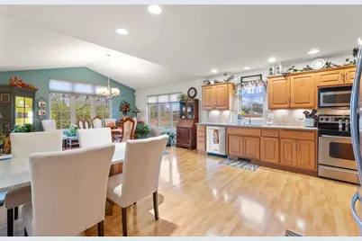 100 Schubert Lane, Fond du Lac, WI 54935 - Photo 8