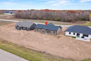 2998 Creekwood Dr, Green Bay, WI 54311 - Photo 56