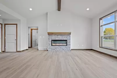 2998 Creekwood Drive, Green Bay, WI 54311 - Photo 12