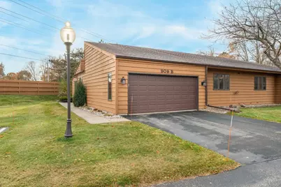 909 E Windfield Place #B, Appleton, WI 54911 - Photo 2