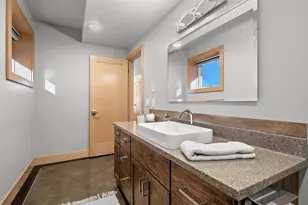 421 S St Augustine St, Pulaski, WI 54162 - Photo 38