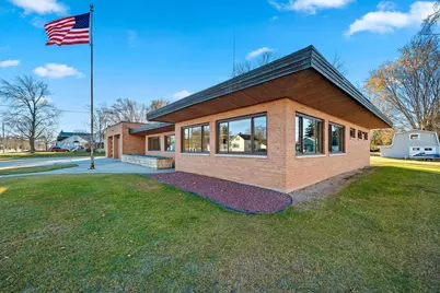 421 S St Augustine Street, Pulaski, WI 54162 - Photo 4