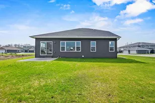 733 Tambour Ct, De Pere, WI 54115 - Photo 46