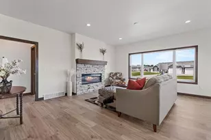 733 Tambour Ct, De Pere, WI 54115 - Photo 26