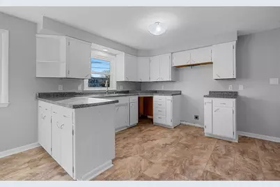 4710 W Capitol Drive, Appleton, WI 54913 - Photo 10
