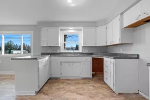 4710 W Capitol Dr, Appleton, WI 54913 - Photo 12