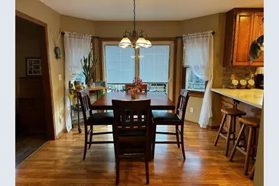 611 Marcks Court, Luxemburg, WI 54217 - Photo 8