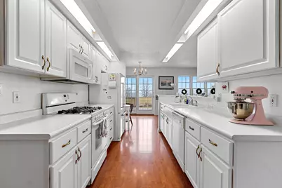 N1356 Lakeshore Road, Kewaunee, WI 54216 - Photo 16