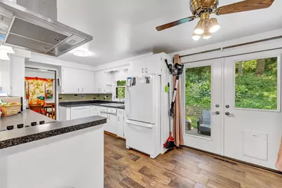 1014 Laverne Drive, Green Bay, WI 54311 - Photo 6