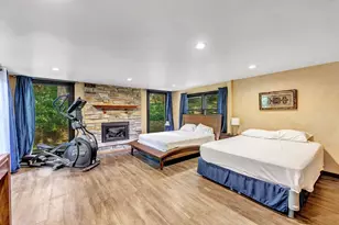 1014 Laverne Dr, Green Bay, WI 54311 - Photo 8