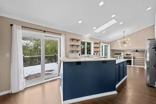 1555 Villa Park Dr, Oshkosh, WI 54904 - Photo 8