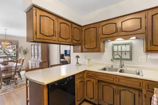 1160 Brittany Ct, Neenah, WI 54956 - Photo 14