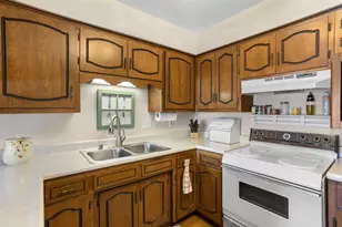1160 Brittany Ct, Neenah, WI 54956 - Photo 12