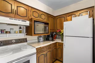 1160 Brittany Ct, Neenah, WI 54956 - Photo 18