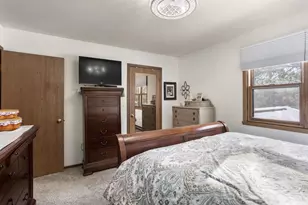 1160 Brittany Ct, Neenah, WI 54956 - Photo 12