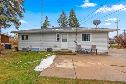 1520 W 9th Avenue, Oshkosh, WI 54902 - Photo 42