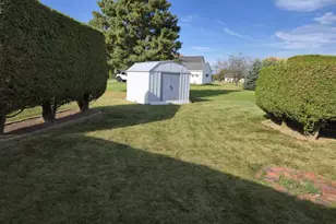 4524 Bleser Ct, Manitowoc, WI 54220 - Photo 6