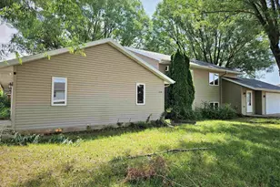 336 Wintergreen Dr, Omro, WI 54963 - Photo 32